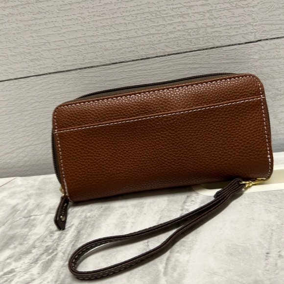 Stone Mountain Wallet NWOT Brown and Tan - Picture 7 of 7